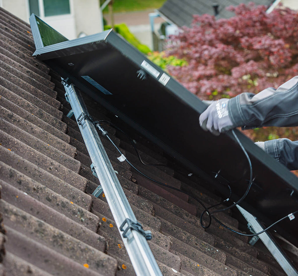 H.E.A Table Mountain Solar Package 14.52 kW DC PV array, an 8 kW Plus hybrid inverter, and 20 kWh of lithium storage (No Installation)